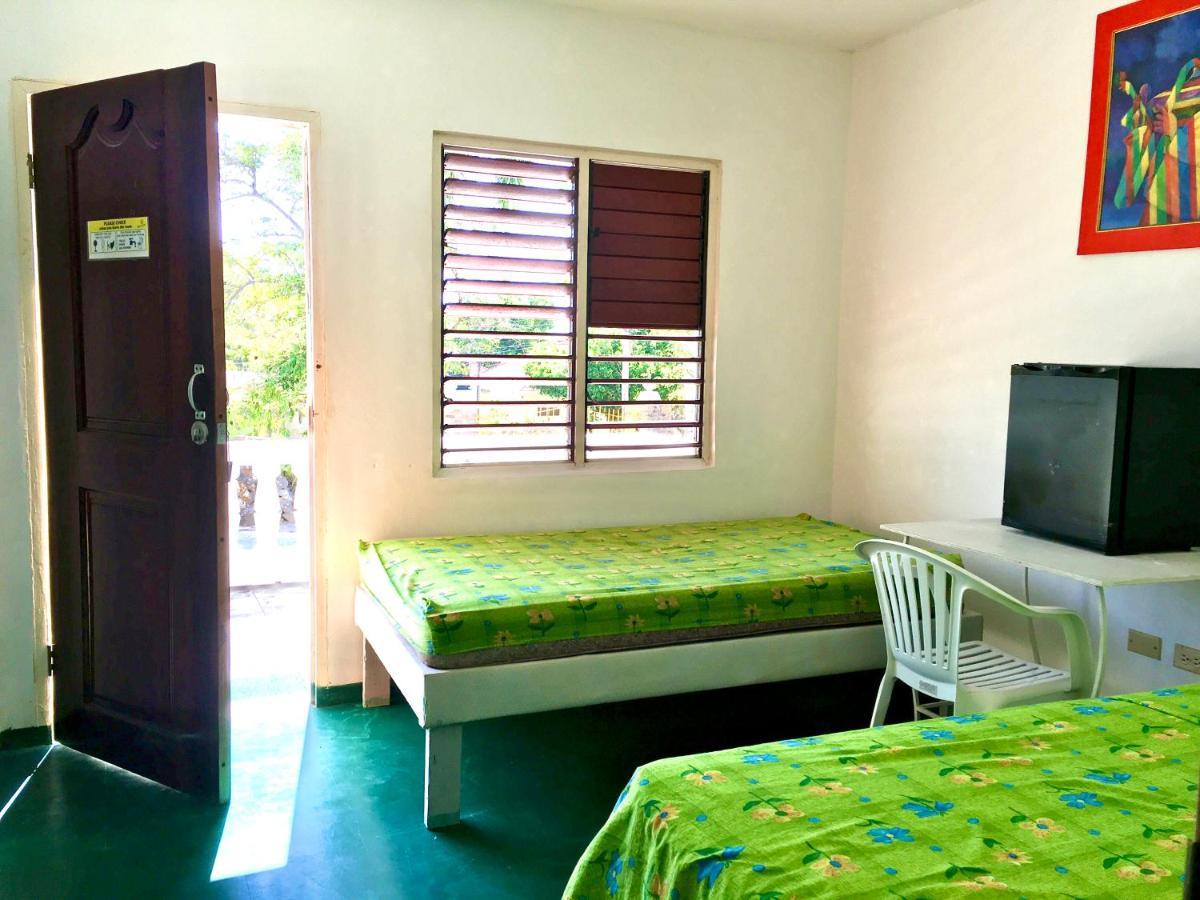 African Symbol Guest House Бухта Монтего Экстерьер фото